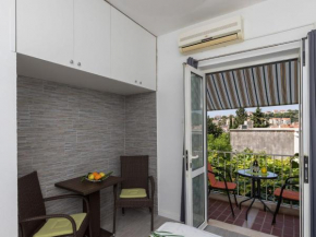 Guest House Bradas-Double Room with Shared Bathroom No3